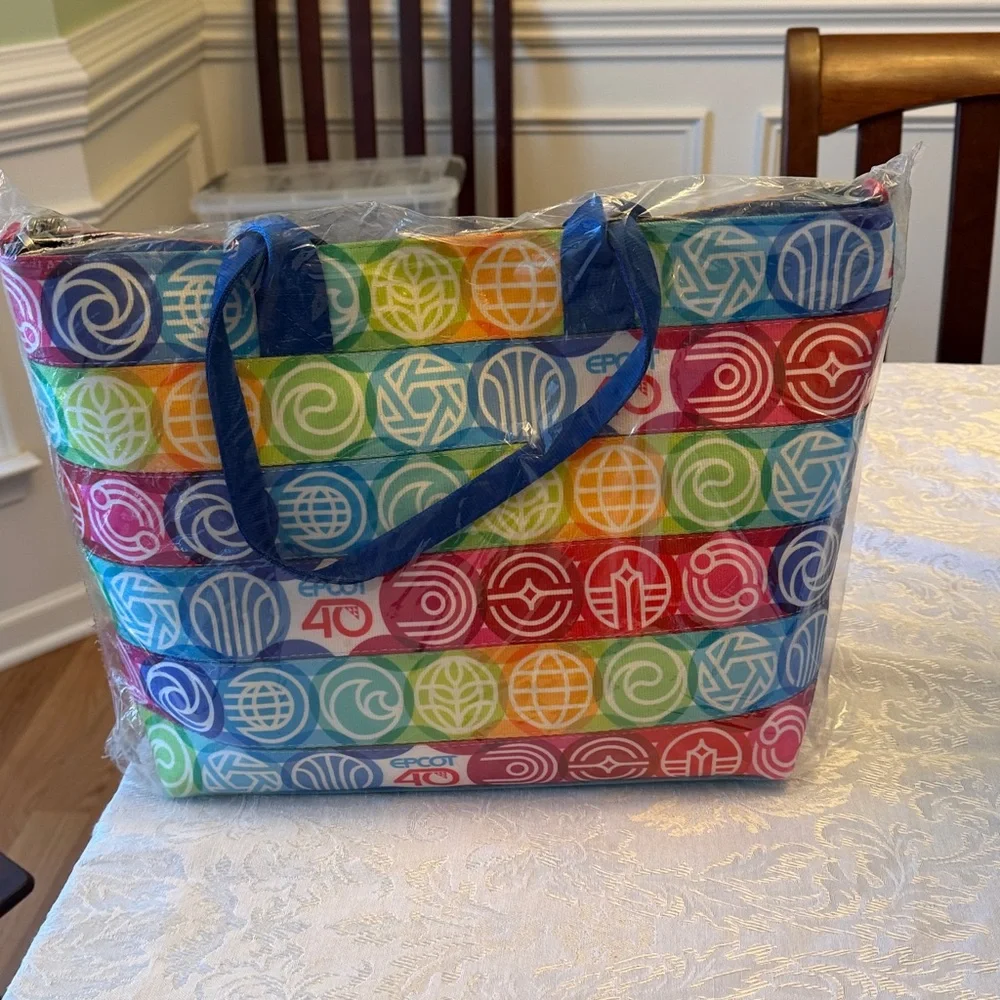Harveys Seatbelt Epcot 40th Streamline Tote